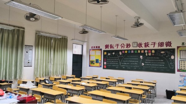 青少年近視人數(shù)超6億，教室照明改造迫在眉睫