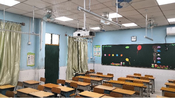 照亮未來，讓學(xué)習(xí)更輕松——維格教育照明教室燈
